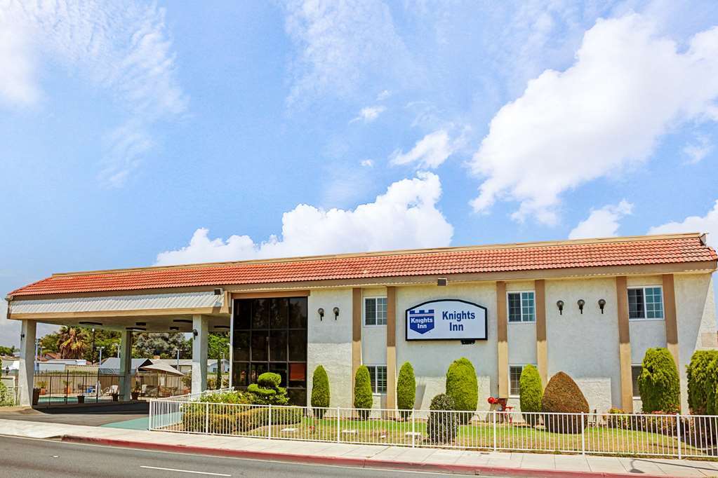 The Dixie Orange County Hotel Stanton Exterior photo